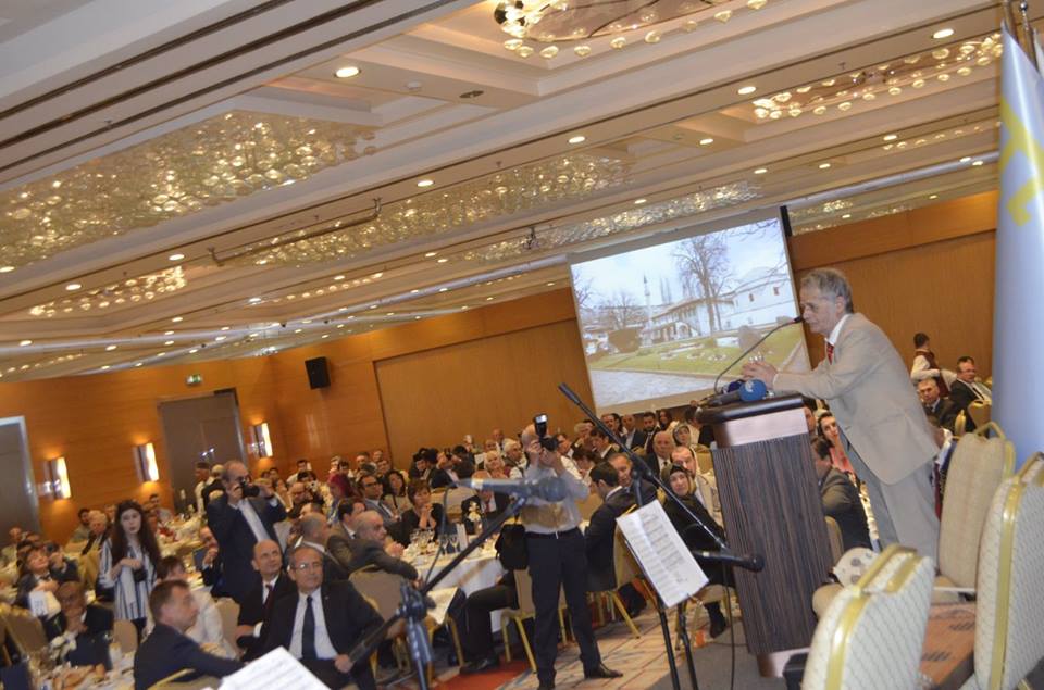 34790641 1668706586580322 2008387129209520128 n