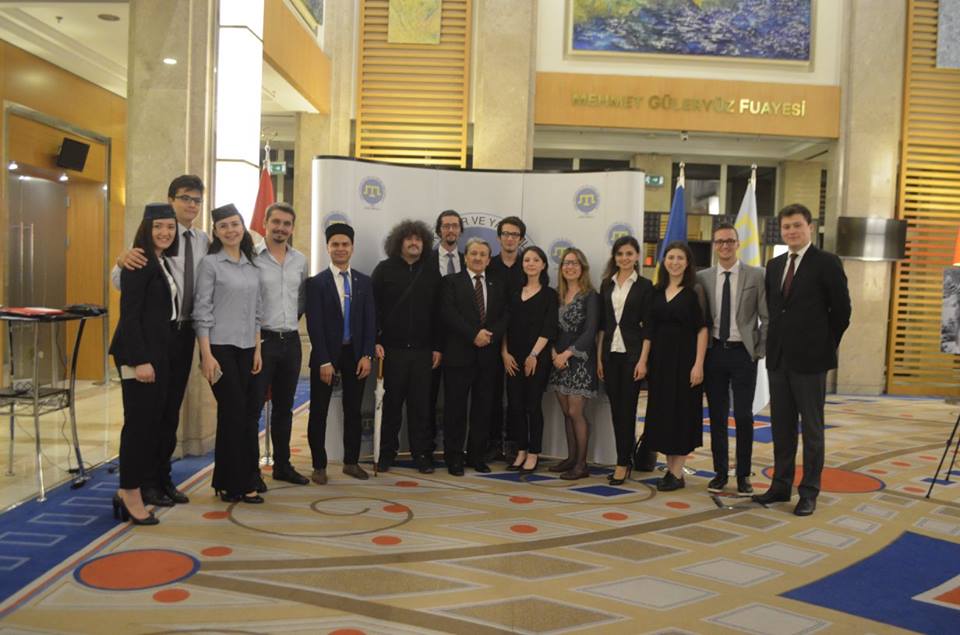 34928552 1668708079913506 624542679253909504 n