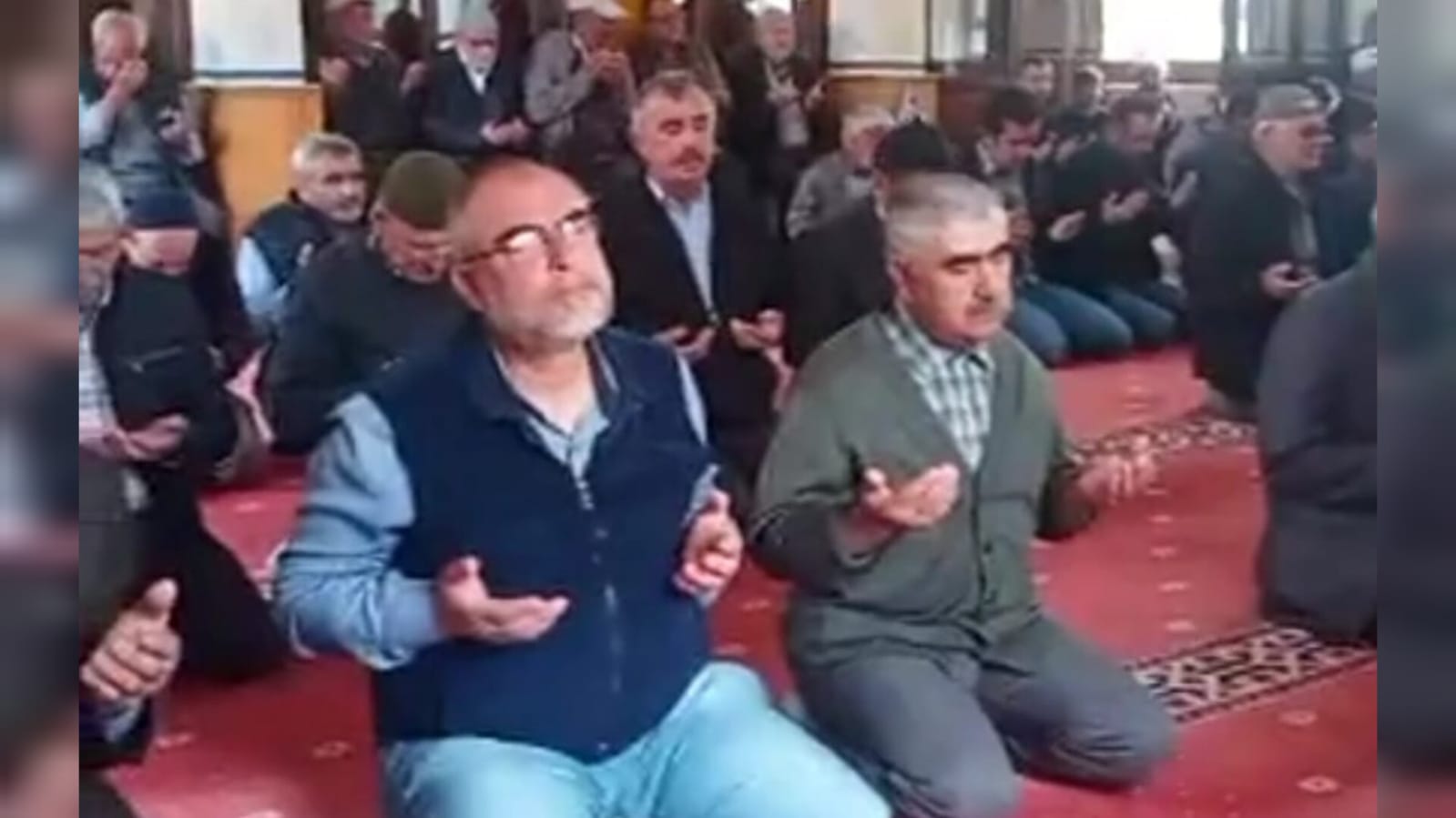 7dd80027 4747 4e80 882e 917623bb30a9